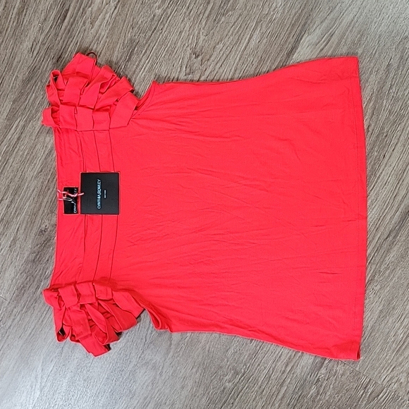 Cynthia Rowley Tops - 🌺 5/$25 NWT Cynthia Rowley Red Ruffled Wide Fringe Stretchy Unique Top Chic XL